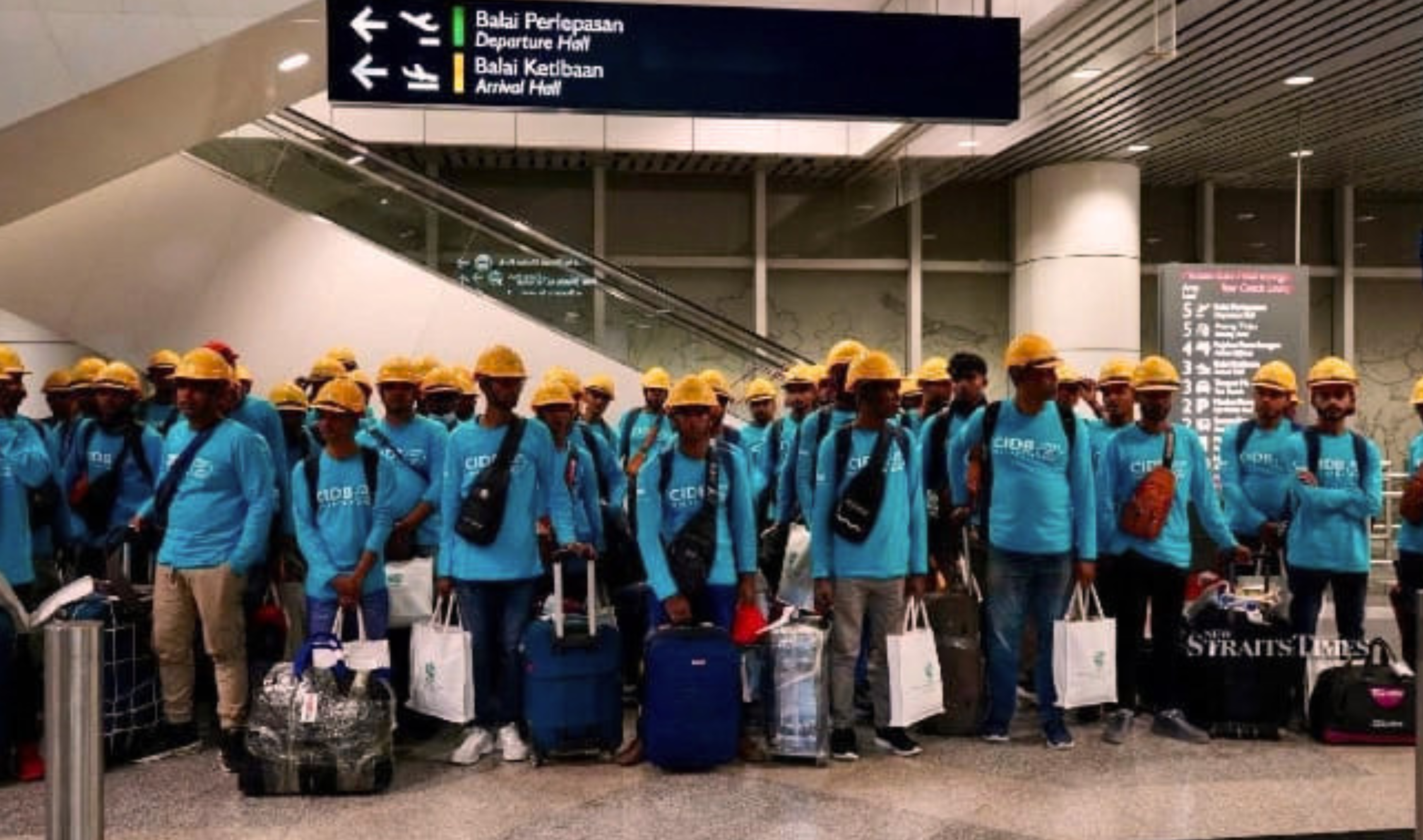 মালয়েশিয়ায় ১০ হাজার বাংলাদেশি কর্মীর সুযোগ, আজই খুলতে পারে নিয়োগের নতুন পথ