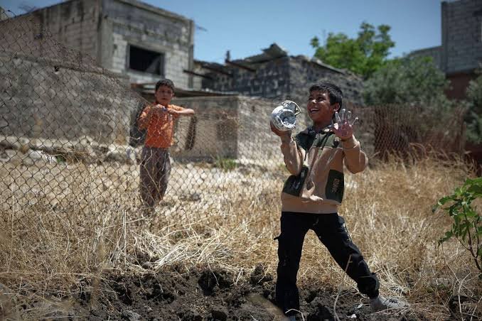 Israeli Troops Face Resistance from Residents as They Push into a Town in Syria
