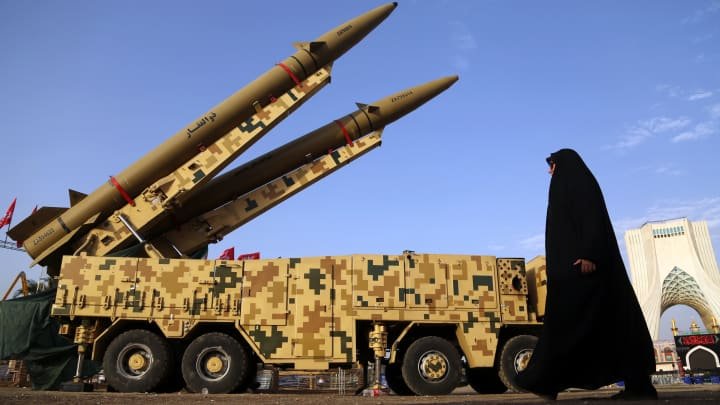 US Joins Saudi Arabia in Strikes on Tehran-Backed Militias in Iraq as Iran Launches Missile Barrage