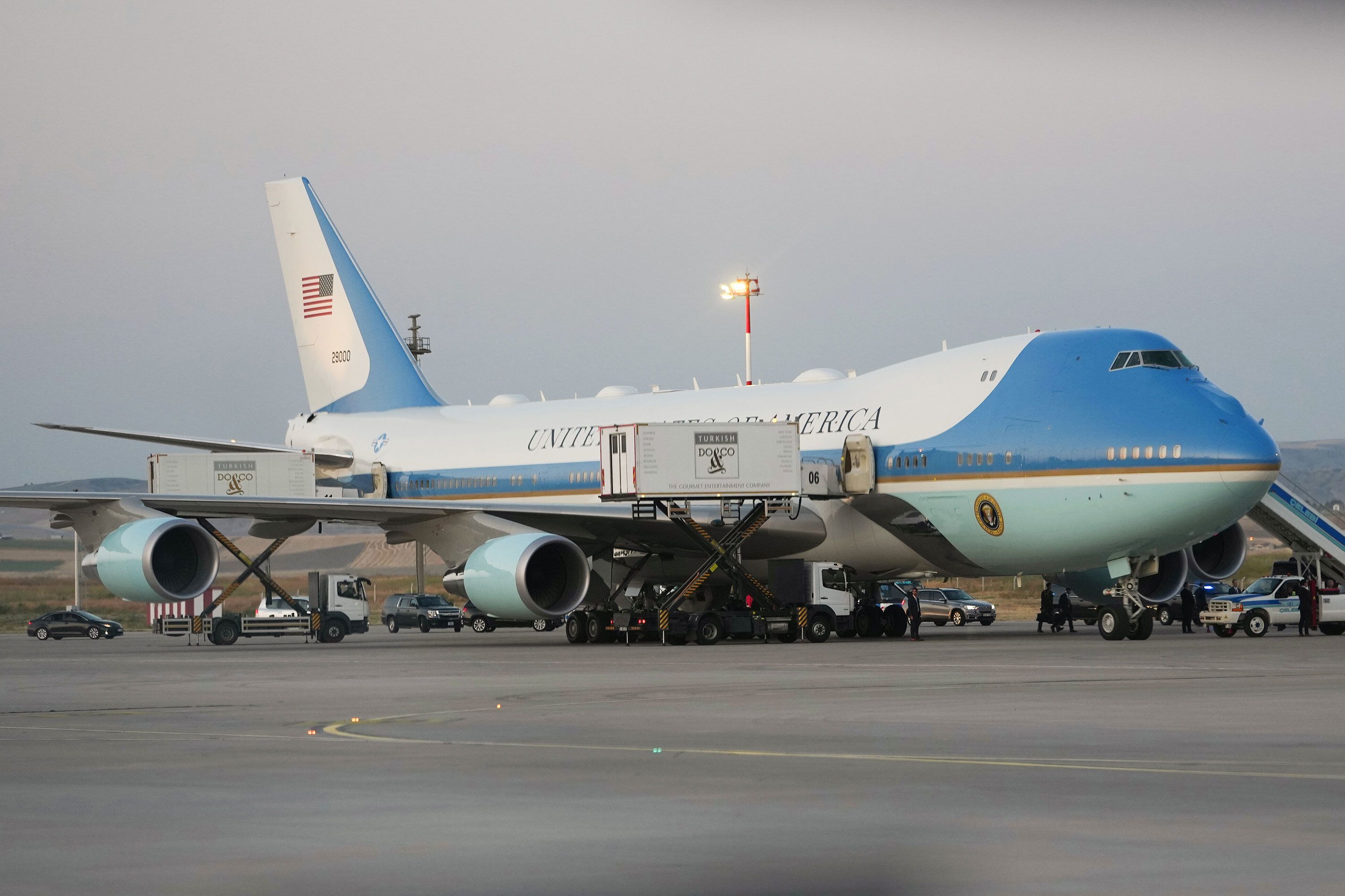 Rubio and Bessent Stayed on Decoy Flight from Turkey as Trump Secretly Switched Planes